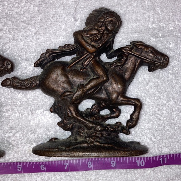 Vtg. 1940’s Galloping horse Native American Bronze Finish Japaned Metal - Picture 2 of 8